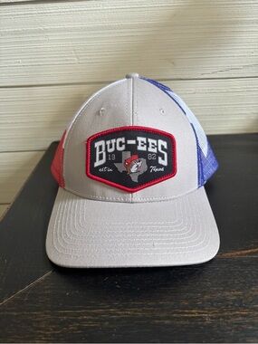 Buc-ee's Hat Cap Snap Back Gray Red White Blue Texas Flag Patch Trucker Meshback